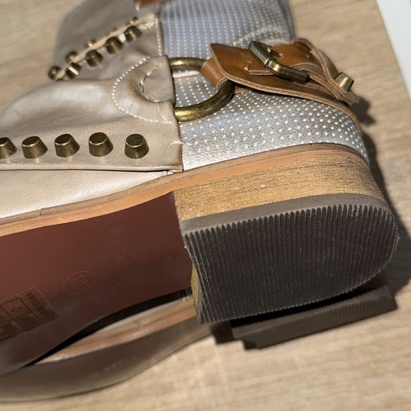 Patrizia boots size 8 NEW Stylish leather studded Tan Silver Boots spring step - Picture 4 of 7